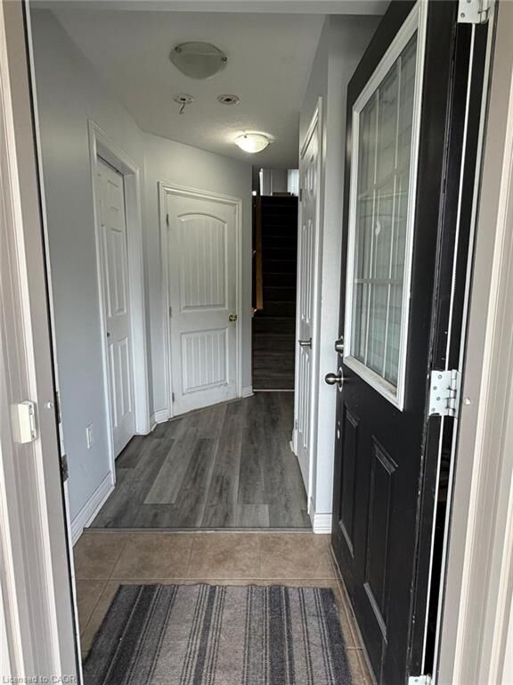 Property Photo:  402 Linden Drive  ON N3H 0C6 