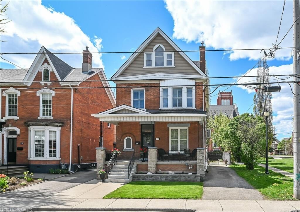Property Photo:  179 Macnab Street N  ON L8R 2M5 