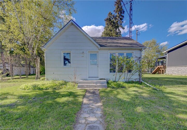 Property Photo:  193 West Church Street  ON N0E 1Y0 