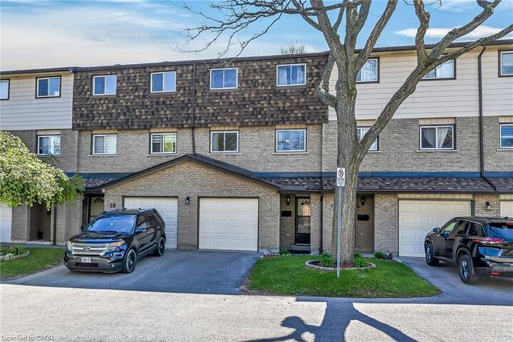 Property Photo:  1455 Garth Street 9  ON L9B 1T4 
