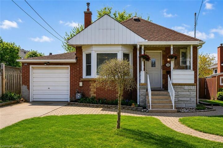 Property Photo:  280 East 11th Street  ON L9A 3T7 