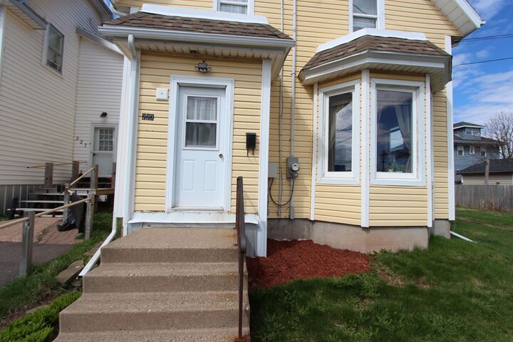 Property Photo:  223 Foundry Street  PE C1N 1E8 