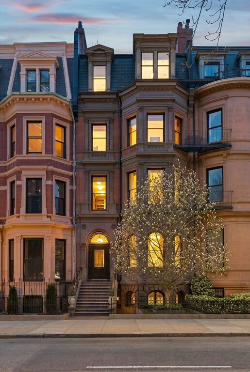 Property Photo:  55 Commonwealth Avenue  MA 02116 