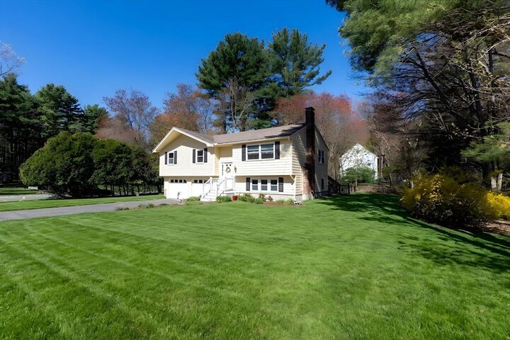 Property Photo:  2 Red Coat Ln  MA 02762 