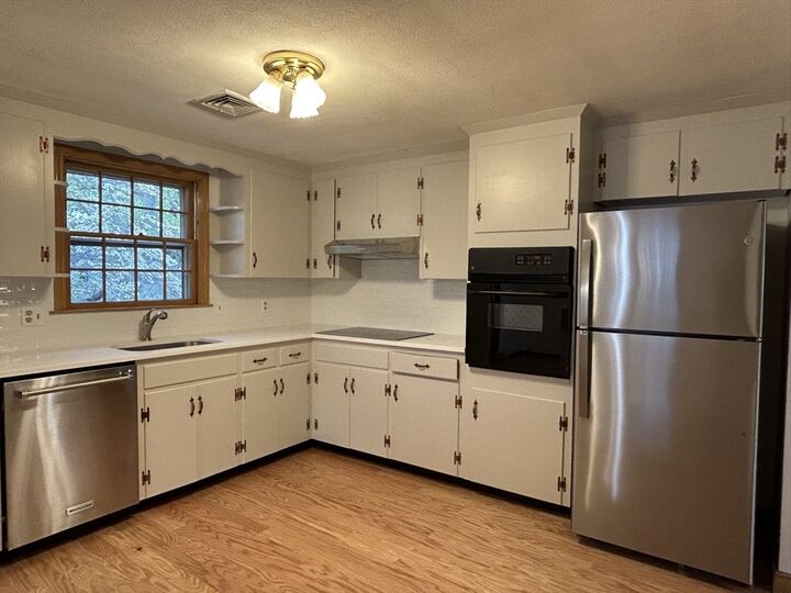 Property Photo:  174 Lexington St  MA 02466 