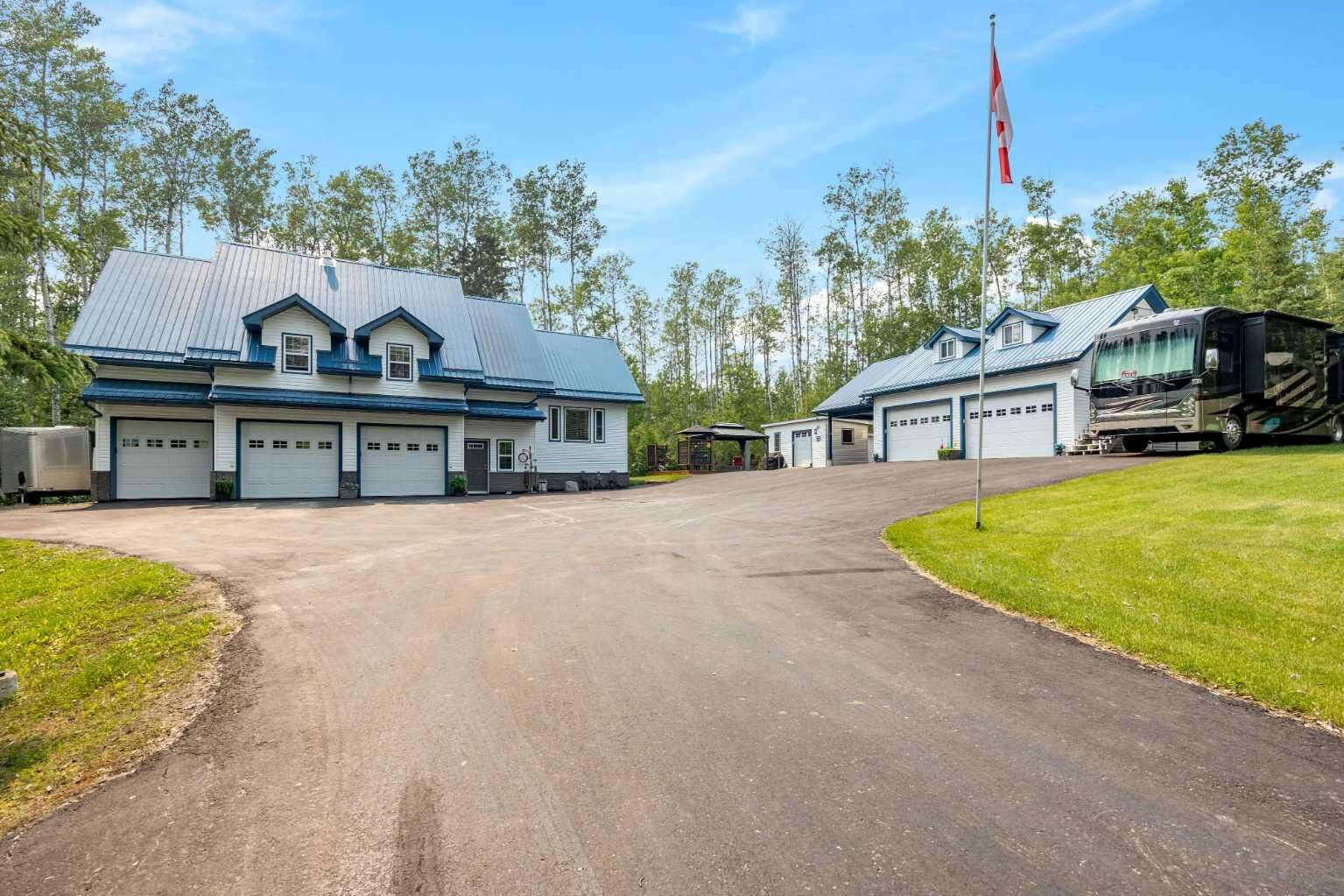 Property Photo: 29 Baywin Road AB T0A 0M0