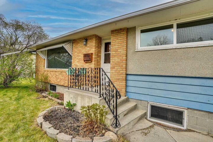 Property Photo:  8316 43 Avenue NW  AB T3B 1X9 