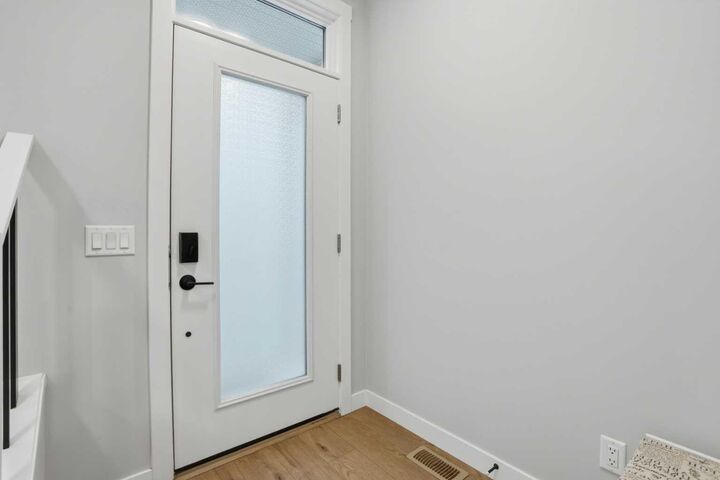 Property Photo:  61 Calhoun Crescent NE  AB T3P 1X8 