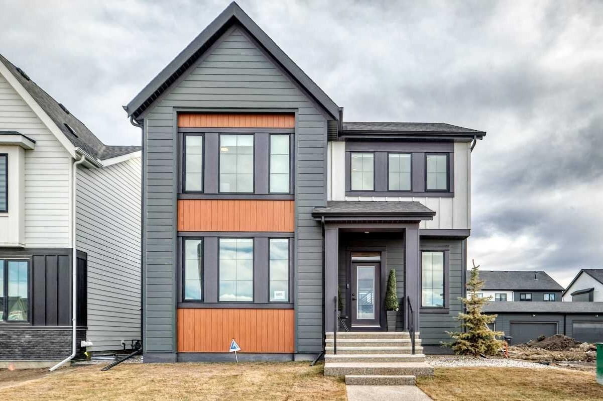 Property Photo:  605 Sailfin Drive  AB T3Z 2G7 