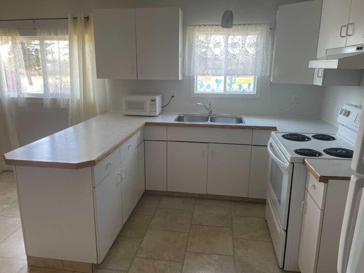 Property Photo:  11232 105 Avenue  AB T0H 1L0 