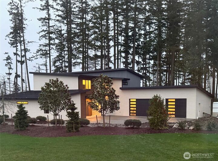 Property Photo:  12915  Waterview Lane  WA 98273 