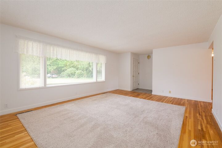 Property Photo:  5330  77th Place NE  WA 98270 