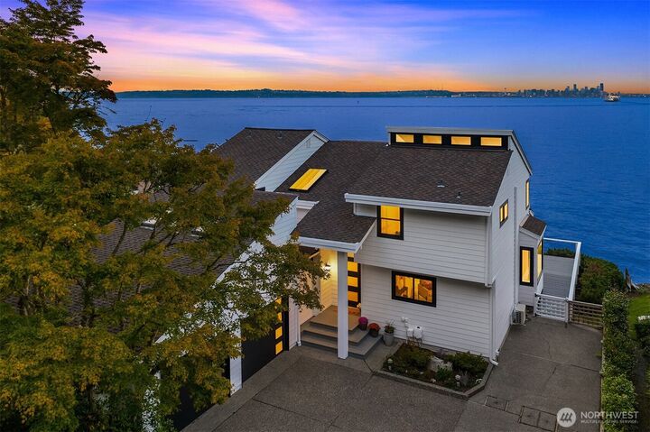 Property Photo:  4692  Rockaway Beach Road NE  WA 98110 