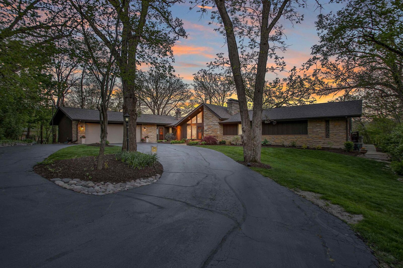 Property Photo:  12304 N Ledges Drive  IL 61073 