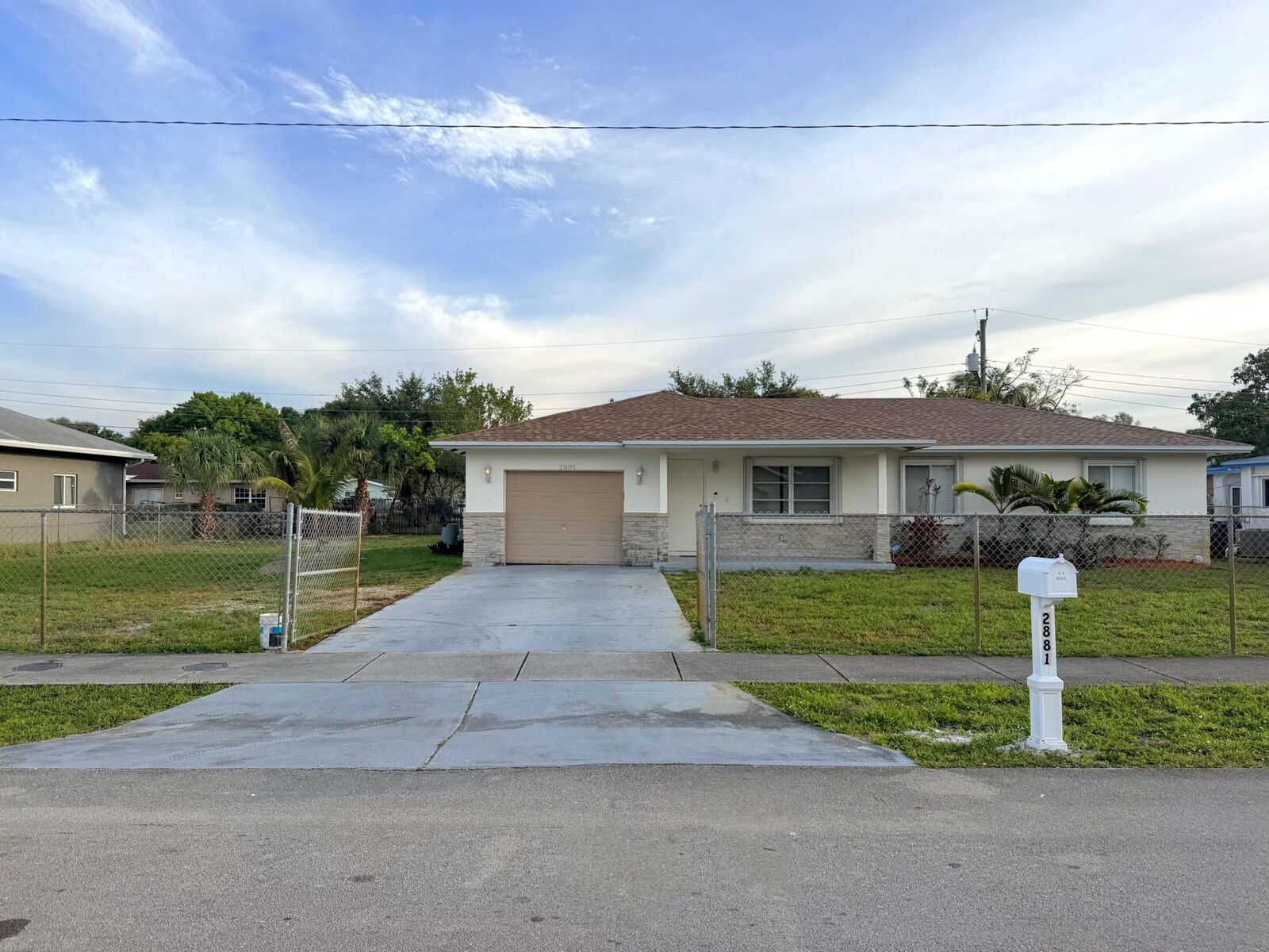 Property Photo:  2881 NW 24th Court  FL 33311 