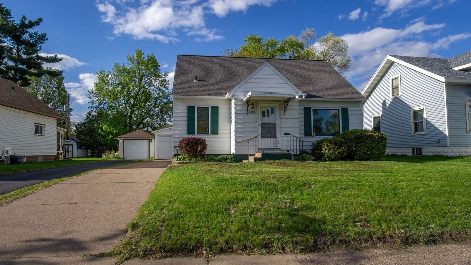 Property Photo: 708 Marshall Street WI 54703