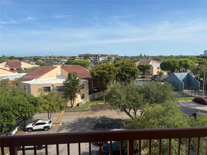 Property Photo: 10253 NW 9th St Cir 502-6 FL 33172