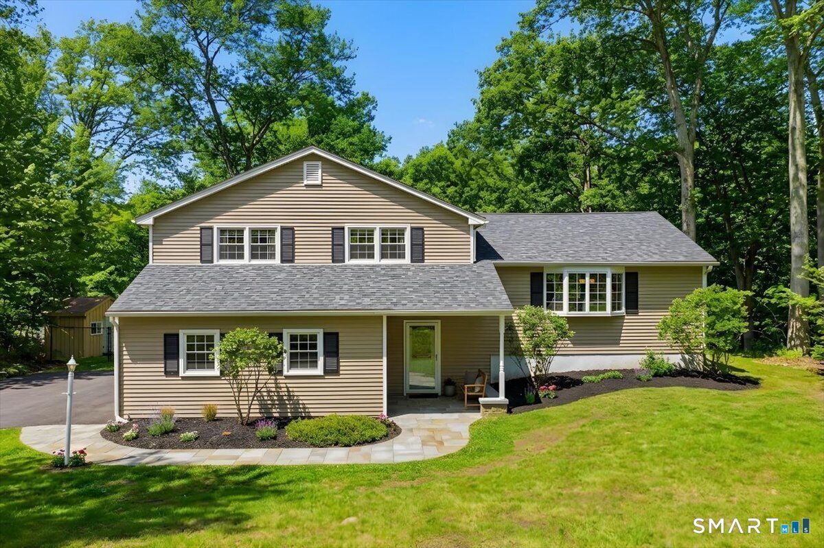 Property Photo:  51 Roberts Road  CT 06447 