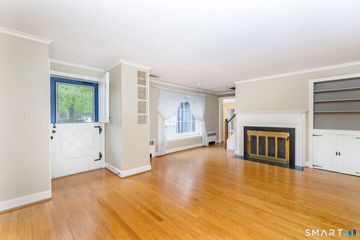 Property Photo:  393 Main Street  CT 06109 