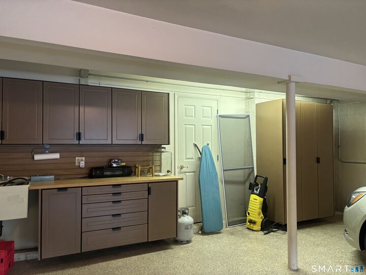 Property Photo: 33 Brittania Drive CT 06811