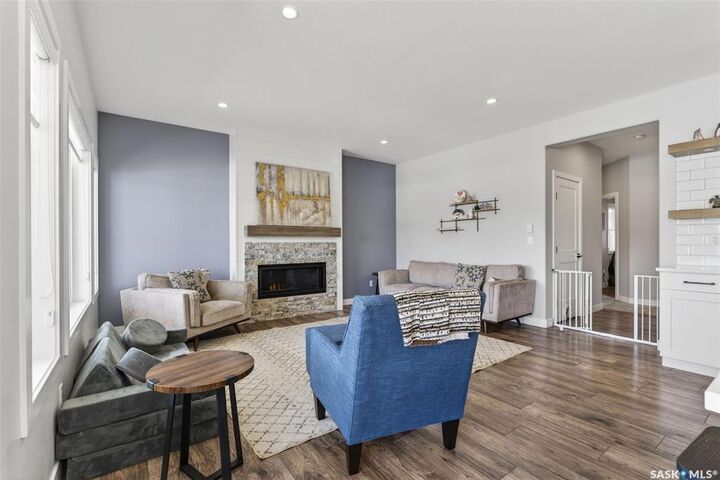 Property Photo:  131 Glacial Shores Court  SK S7S 1N1 