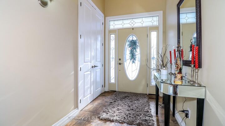 Property Photo:  3276 Turnbull Drive  ON L3V 0Y4 