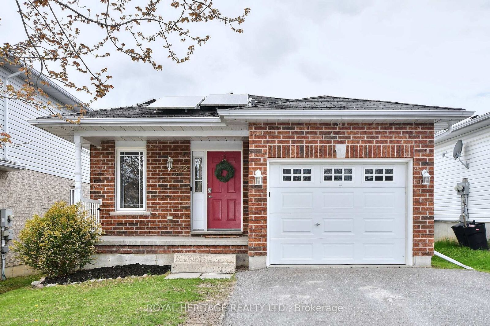 Property Photo: 358 Middlefield Road ON K9J 8S4
