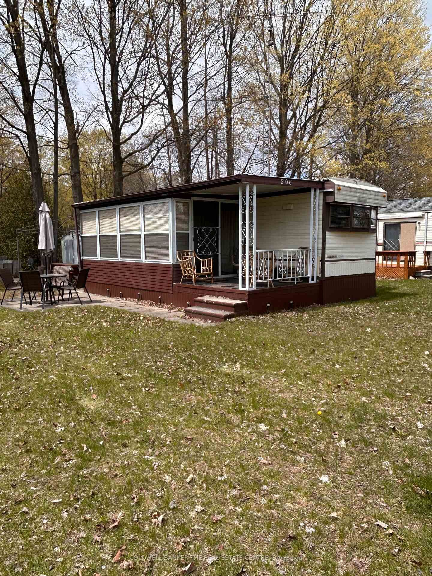 Property Photo: 285 Crydermans Side Road 206 ON L0E 1A0