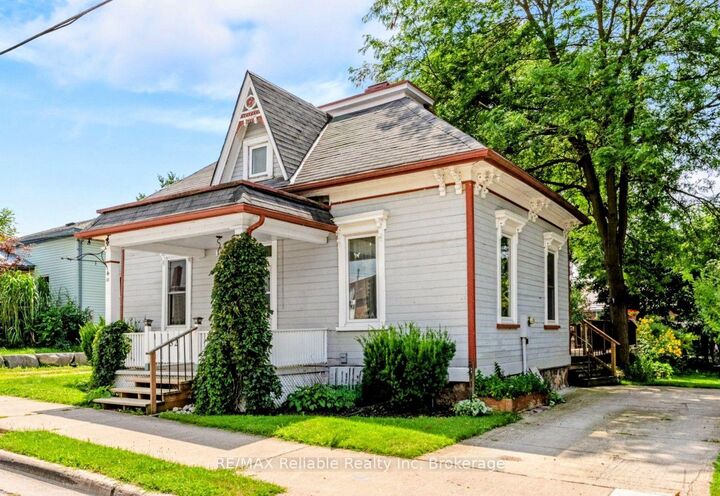 Property Photo: 32 Rattenbury Street W ON N0M 1L0