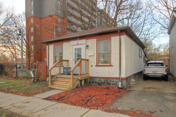 Property Photo: 225 Simcoe Street ON N6B 1J3