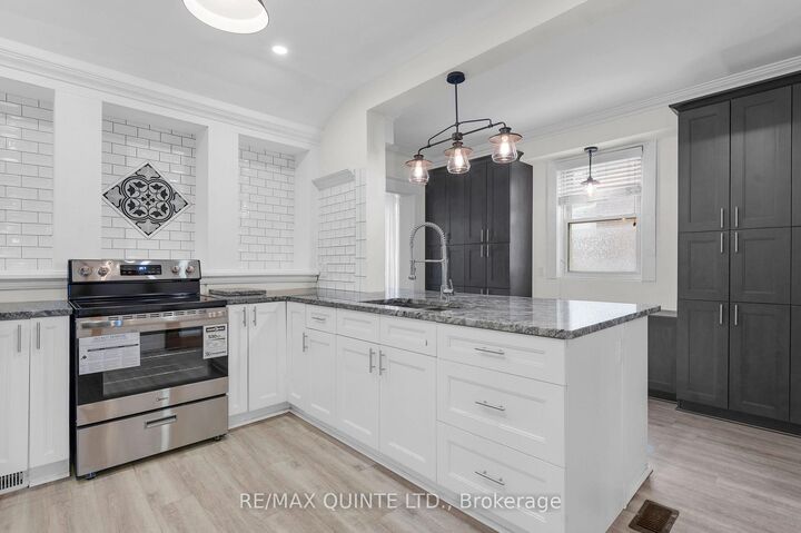 Property Photo: 185 Foster Avenue ON K8N 3P8