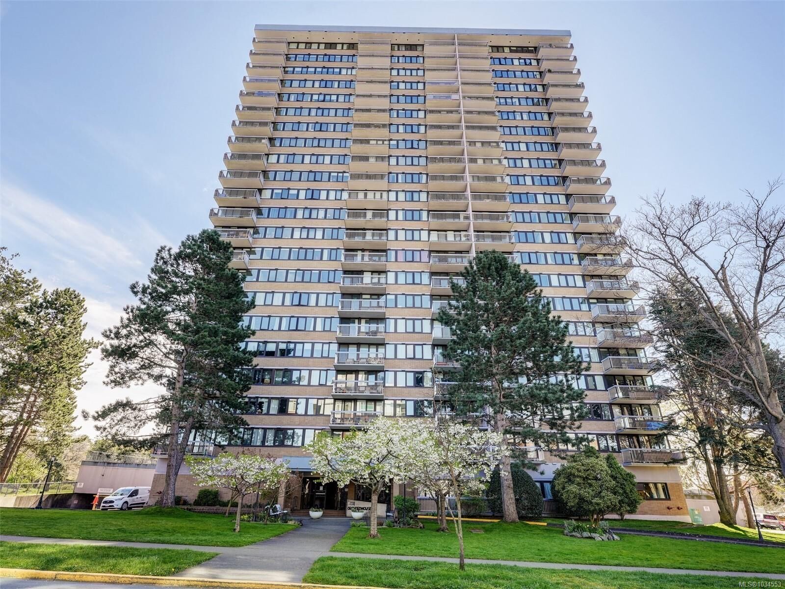 Property Photo:  647 Michigan St 309  BC V8V 1S9 