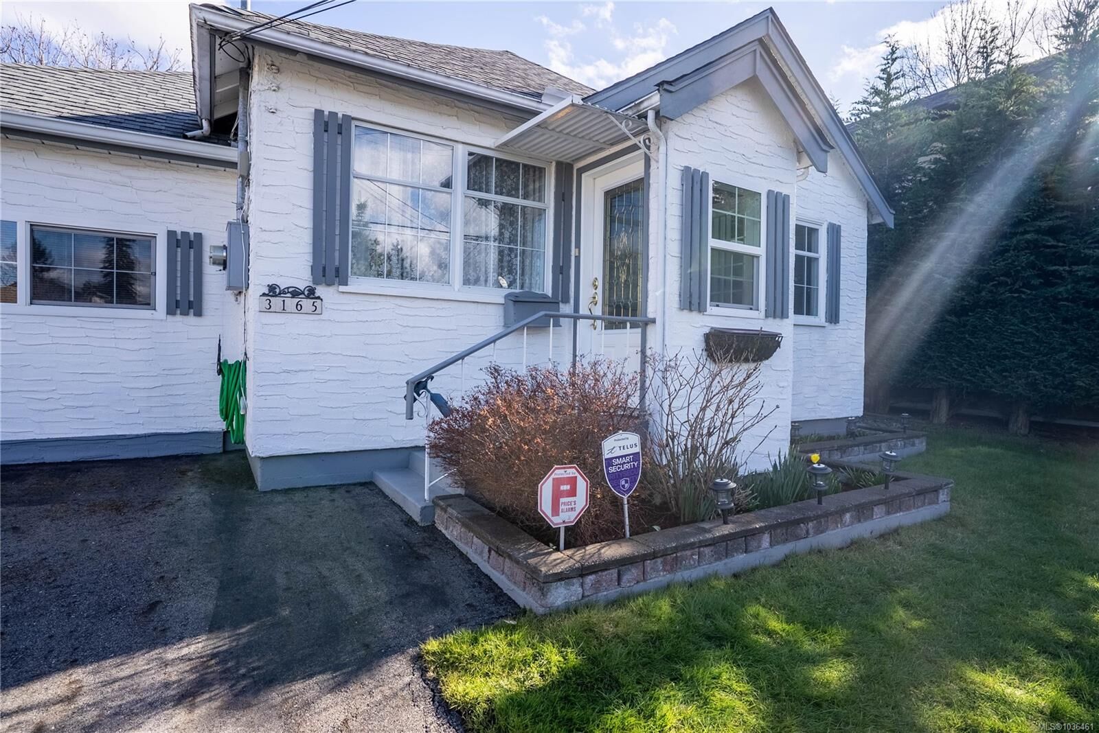 Property Photo:  3165 Wascana St  BC V9A 1W4 