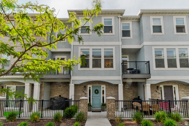 Property Photo:  1817 W Torlundy Dr  UT 84065 