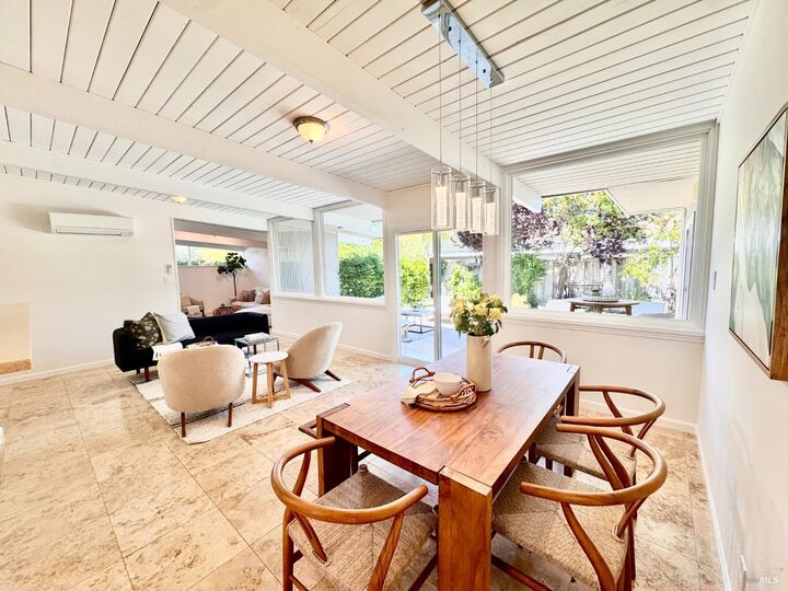 Property Photo:  618 Bamboo Terrace  CA 94903 