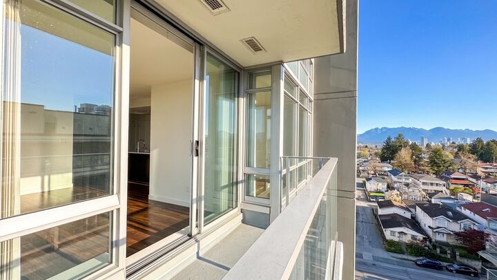 Property Photo:  4815 Eldorado Mews 1107  BC V5R 0B2 