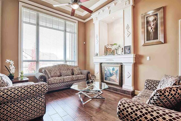 Photo de la propriété: 14670 76A Avenue BC V3S 2P4