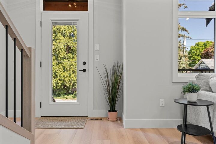 Property Photo:  46106 Riverside Drive 2  BC V2P 3K9 