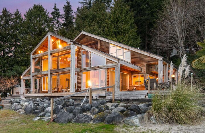 598 Tsawwassen Beach Road — photo 1