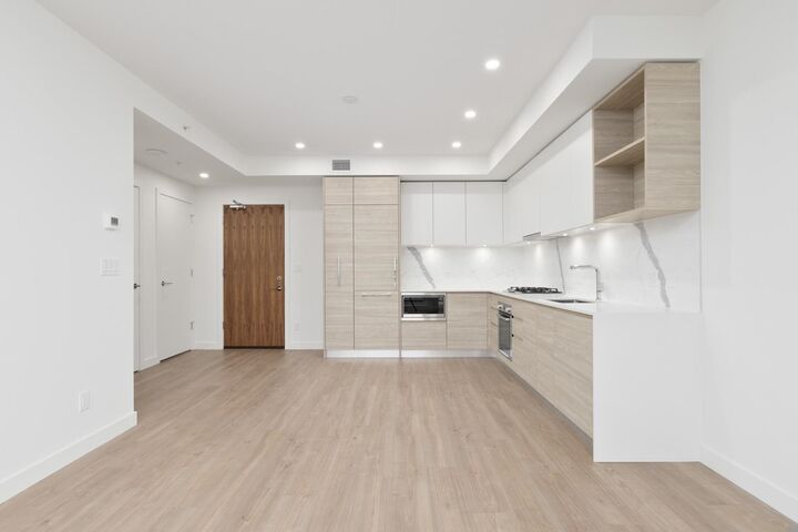 Property Photo:  595 Austin Avenue 1507  BC V3K 0G7 