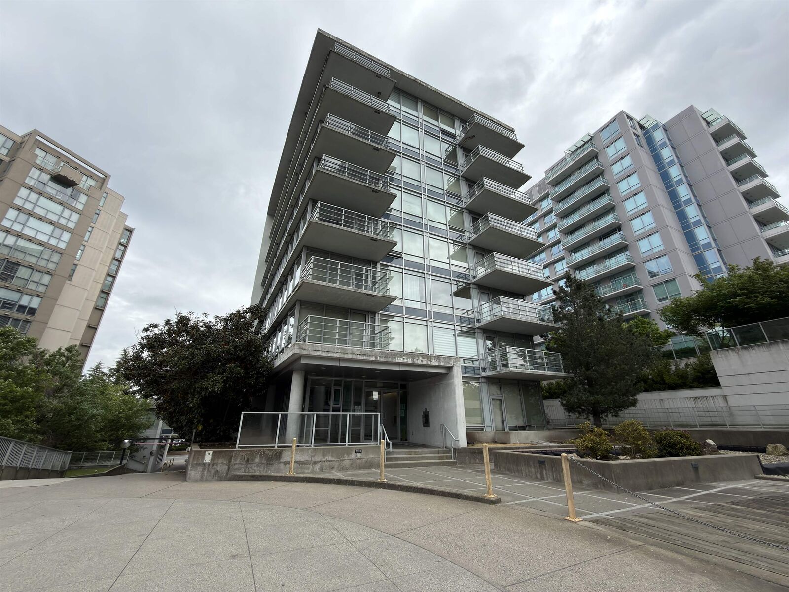 Property Photo: 8280 Lansdowne Road 808 BC V6X 0B2