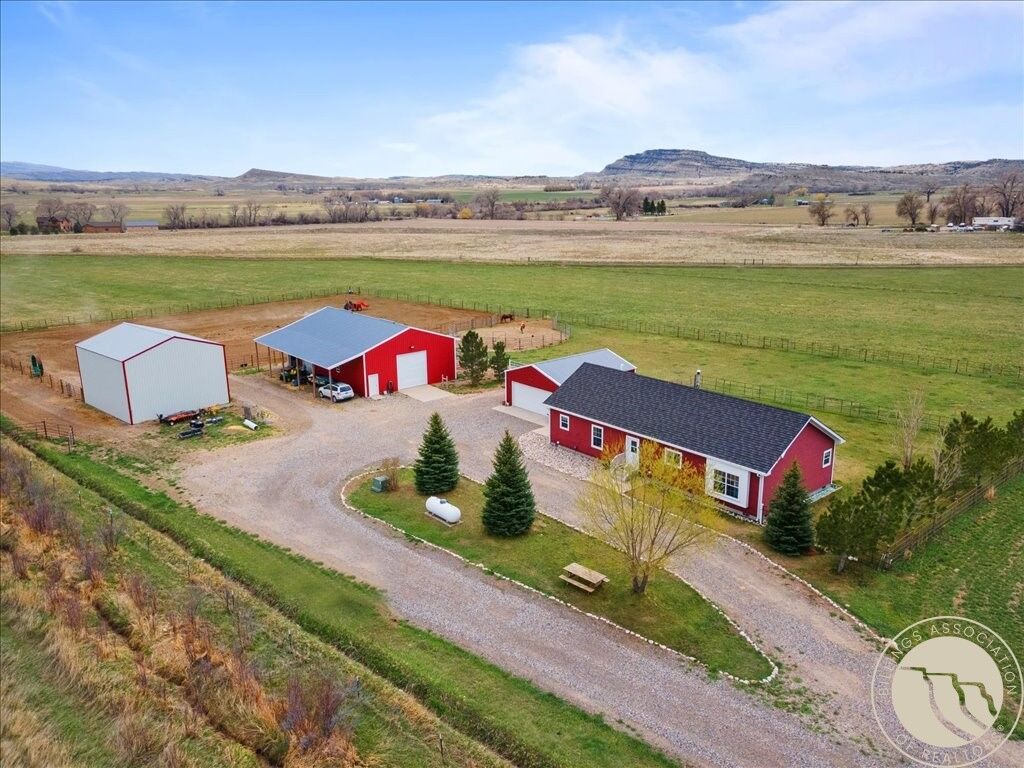 Property Photo:  1662 Highway72  MT 59014 