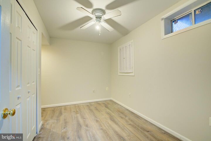 Property Photo:  424 Ginkgo Terrace NE  VA 20176 