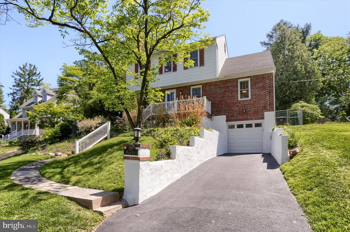Property Photo:  117 Willow Road  PA 17109 