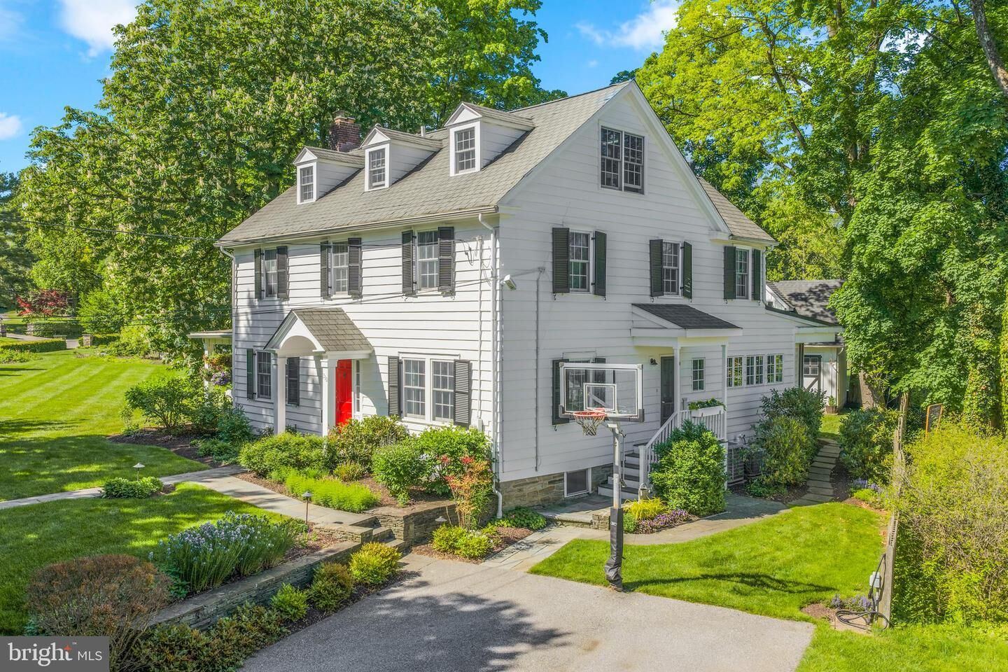 Property Photo: 230 S Wayne Avenue PA 19087