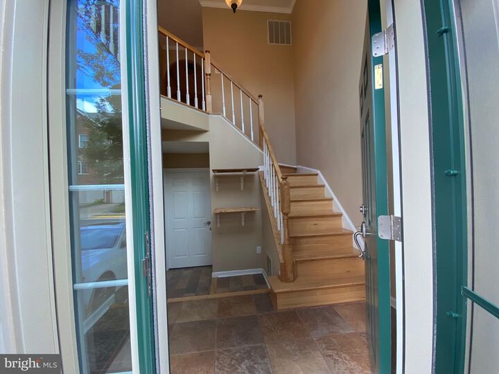 Property Photo: 6623 Frost Lake Lane VA 22315