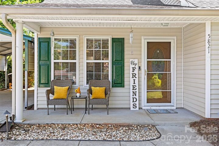 Property Photo: 5821 Rowan Way NC 28214