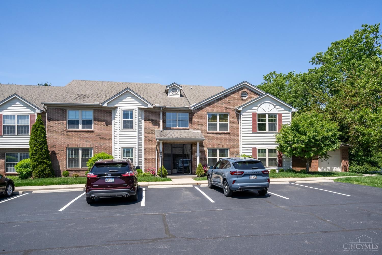 Property Photo:  170 Palisades Pointe  OH 45238 