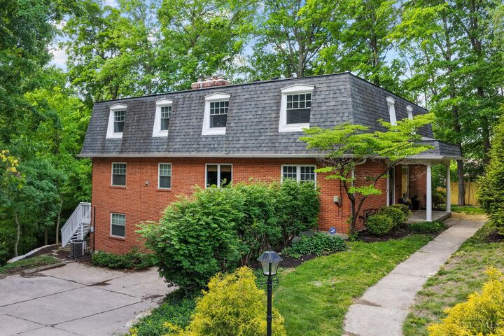 Property Photo:  1207 Isis Avenue  OH 45208 