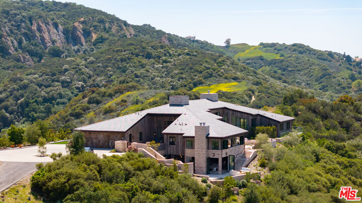 Property Photo:  3121 Old Topanga Canyon Rd  CA 90290 